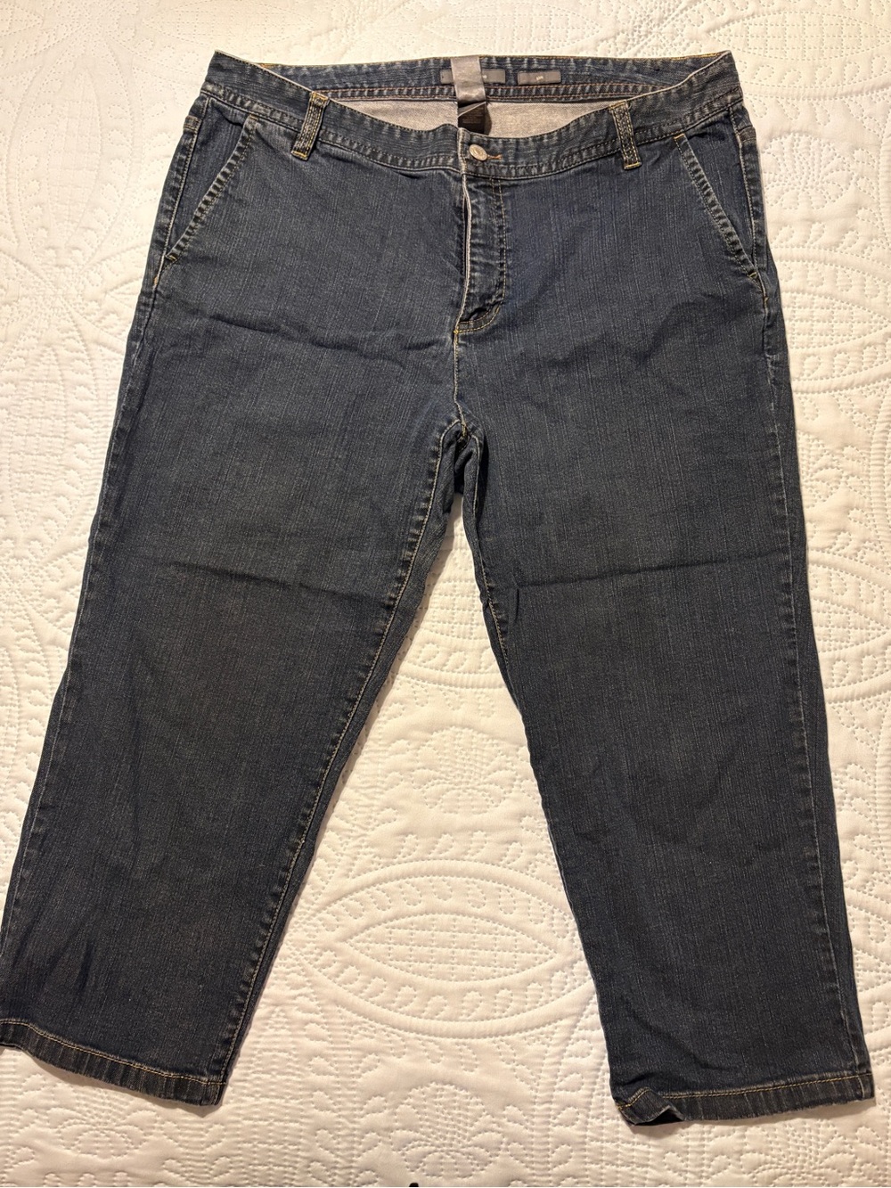 Liz Claiborne Dark Blue Cropped Women's Jeans